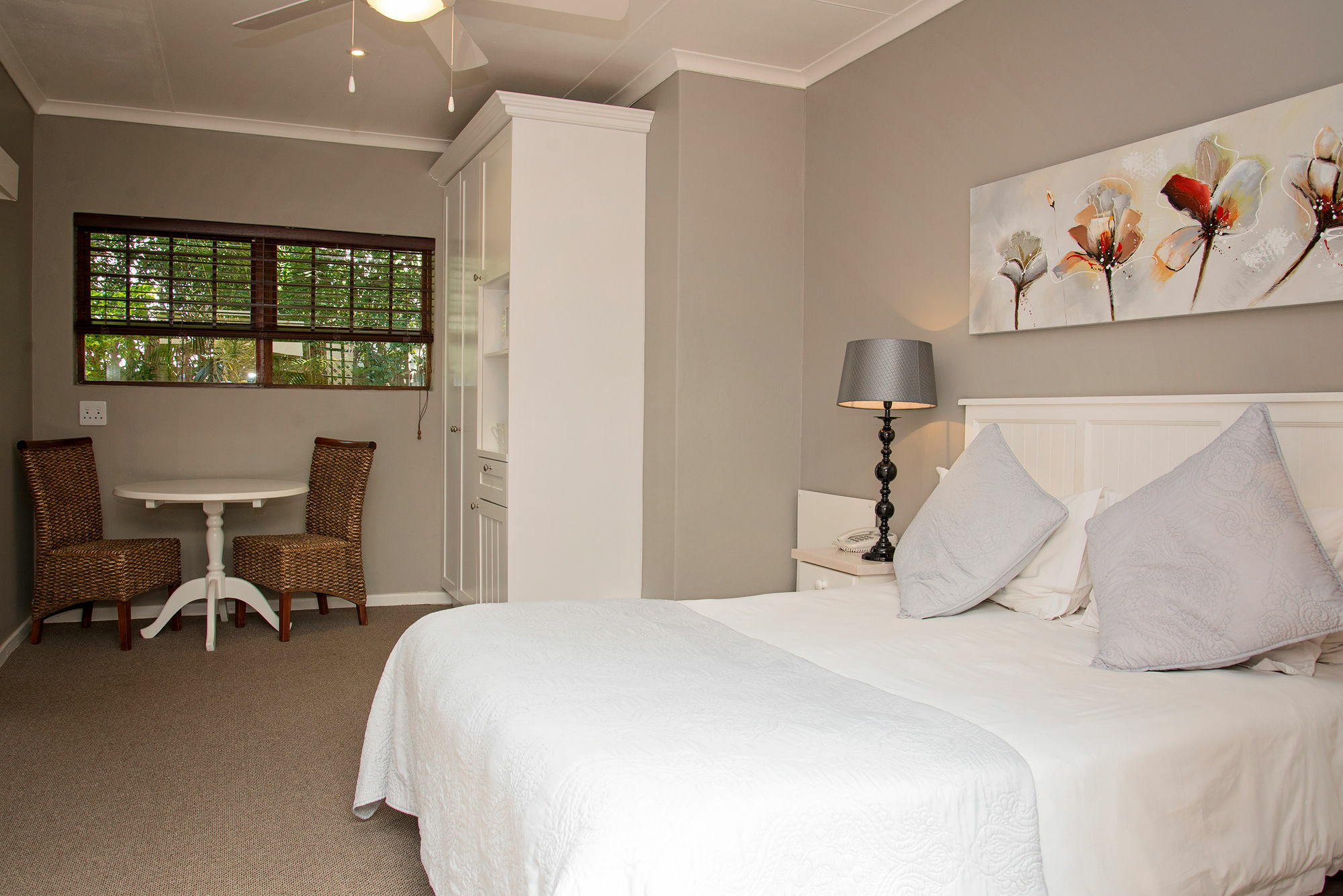 Bayside Guesthouse Port Elizabeth Exterior photo
